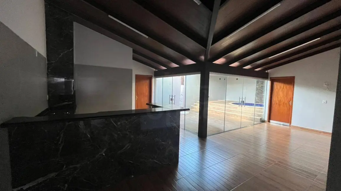 Casa com 3 quartos à venda, 300m2 em Parque dos Pirineus, Anapolis - GO - imagem 3 Foto 3 de Casa com 3 quartos à venda, 300m2 em Parque dos Pirineus, Anapolis - GO