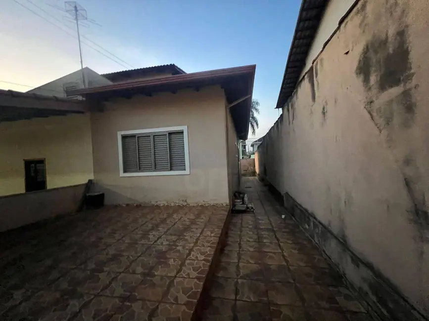 Foto 8 de Casa com 3 quartos à venda, 400m2 em Anápolis City, Anapolis - GO