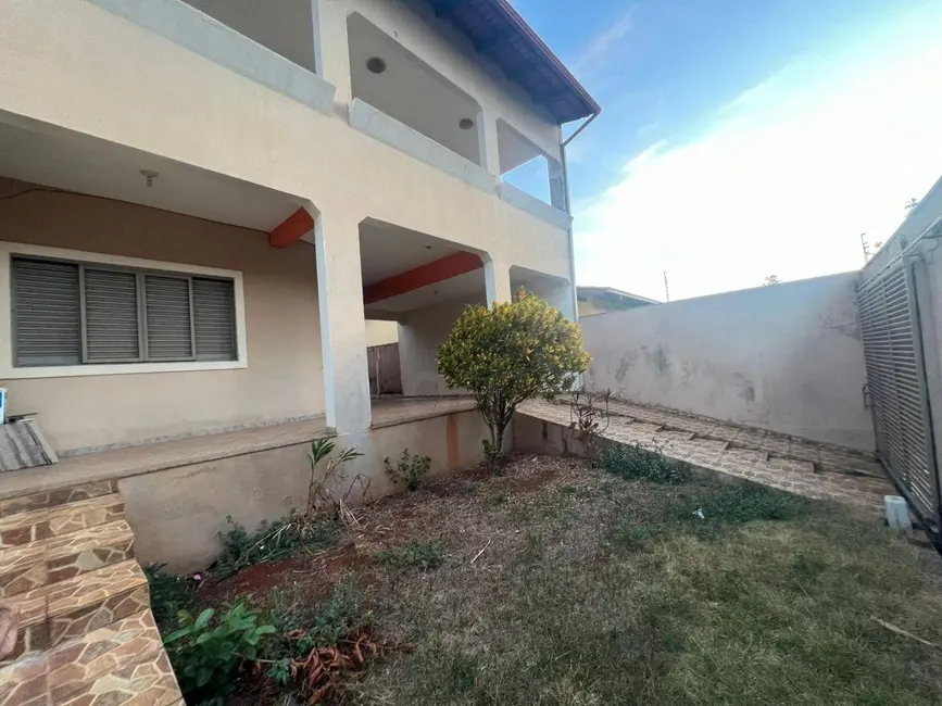 Foto 2 de Casa com 3 quartos à venda, 400m2 em Anápolis City, Anapolis - GO
