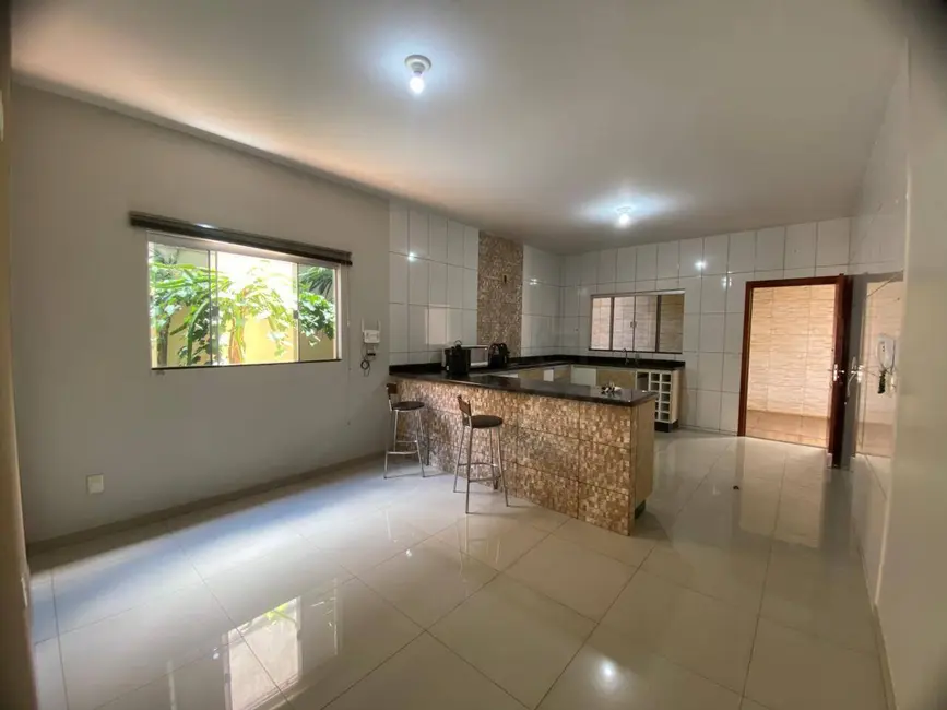 Foto 4 de Casa com 3 quartos à venda, 314m2 em Residencial Vale do Sol, Anapolis - GO