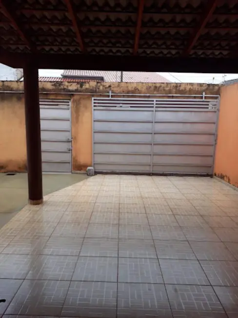 Foto 2 de Casa com 3 quartos à venda, 201m2 em Residencial Vale do Sol, Anapolis - GO