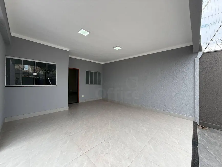 Casa com 3 quartos à venda, 200m2 em Anapolis - GO - imagem 2 Foto 2 de Casa com 3 quartos à venda, 200m2 em Anapolis - GO