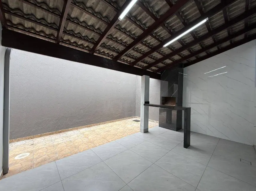 Casa com 3 quartos à venda, 200m2 em Anapolis - GO - imagem 6 Foto 6 de Casa com 3 quartos à venda, 200m2 em Anapolis - GO