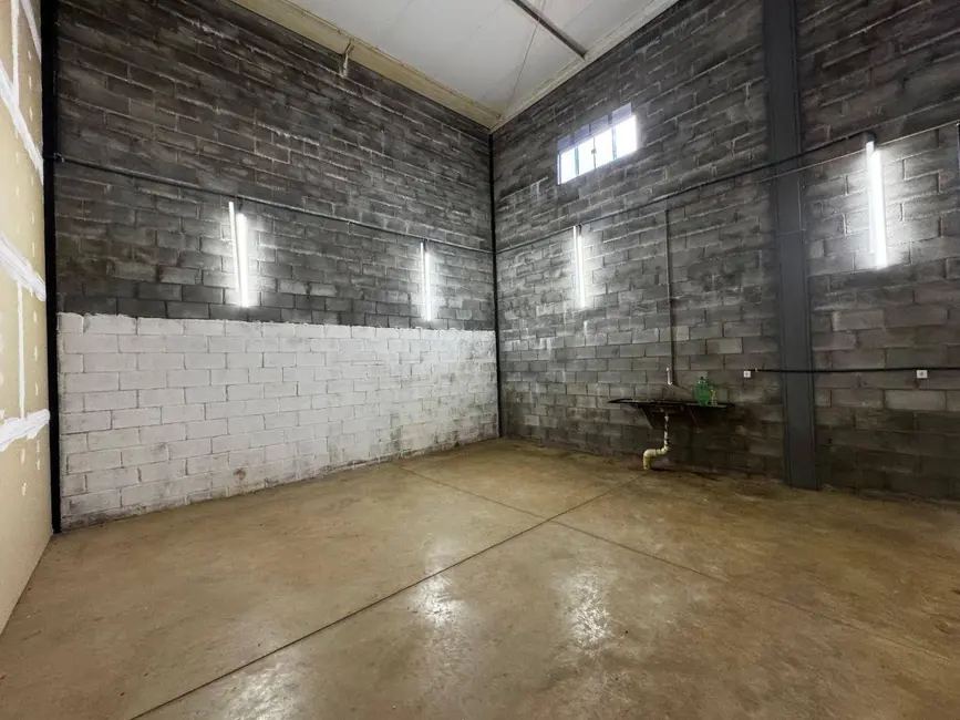 Armazém / Galpão para alugar, 275m2 em Recanto do Sol, Anapolis - GO - imagem 4 Foto 4 de Armazém / Galpão para alugar, 275m2 em Recanto do Sol, Anapolis - GO