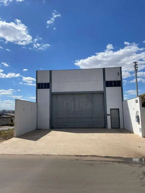 Armazém / Galpão para alugar, 275m2 em Recanto do Sol, Anapolis - GO - imagem 2 Foto 2 de Armazém / Galpão para alugar, 275m2 em Recanto do Sol, Anapolis - GO