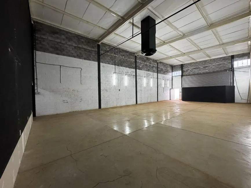 Armazém / Galpão para alugar, 275m2 em Recanto do Sol, Anapolis - GO - imagem 5 Foto 5 de Armazém / Galpão para alugar, 275m2 em Recanto do Sol, Anapolis - GO