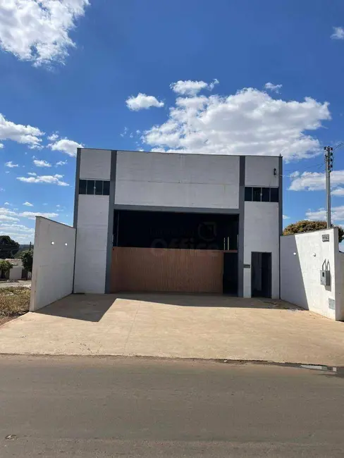 Armazém / Galpão para alugar, 275m2 em Recanto do Sol, Anapolis - GO - imagem 3 Foto 3 de Armazém / Galpão para alugar, 275m2 em Recanto do Sol, Anapolis - GO