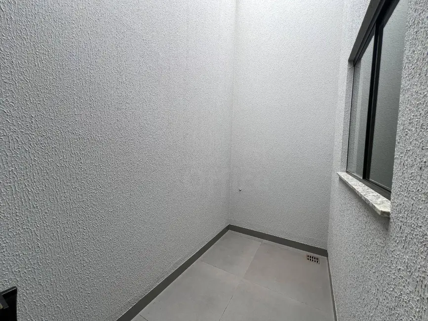 Casa com 3 quartos à venda, 150m2 em São Carlos, Anapolis - GO - imagem 8 Foto 8 de Casa com 3 quartos à venda, 150m2 em São Carlos, Anapolis - GO