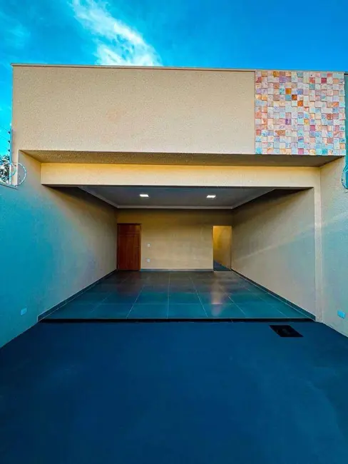 Foto 1 de Casa com 3 quartos à venda, 220m2 em Lourdes, Anapolis - GO