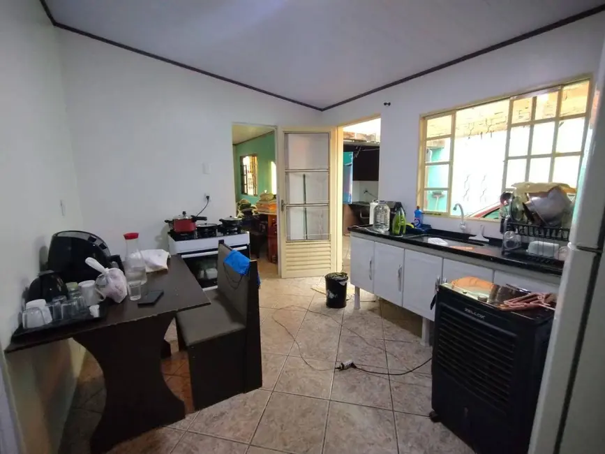 Casa com 3 quartos à venda, 200m2 em Conjunto Habitacional Vila União, Anapolis - GO - imagem 1 Foto 1 de Casa com 3 quartos à venda, 200m2 em Conjunto Habitacional Vila União, Anapolis - GO