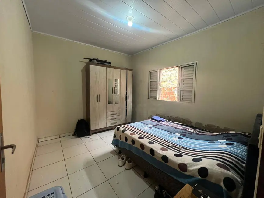 Casa com 3 quartos à venda, 250m2 em Conjunto Habitacional Filostro Machado Carneiro, Anapolis - GO - imagem 9 Foto 9 de Casa com 3 quartos à venda, 250m2 em Conjunto Habitacional Filostro Machado Carneiro, Anapolis - GO