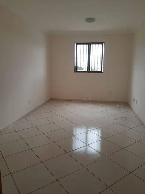 Foto 4 de Apartamento com 3 quartos à venda, 84m2 em Vila Jaiara, Anapolis - GO