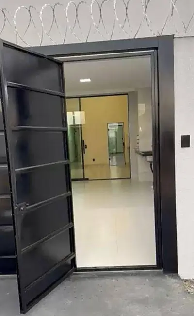 Foto 2 de Casa com 2 quartos à venda, 100m2 em Anapolis - GO