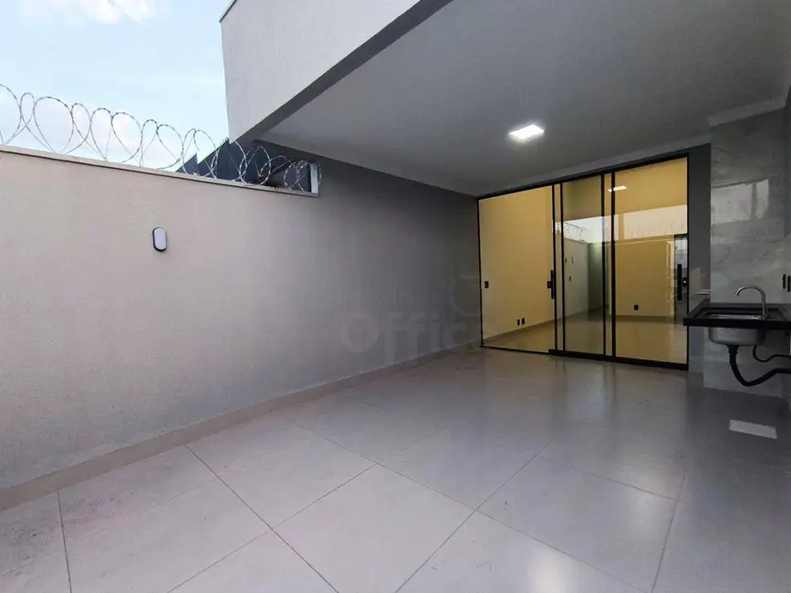 Foto 1 de Casa com 2 quartos à venda, 100m2 em Anapolis - GO