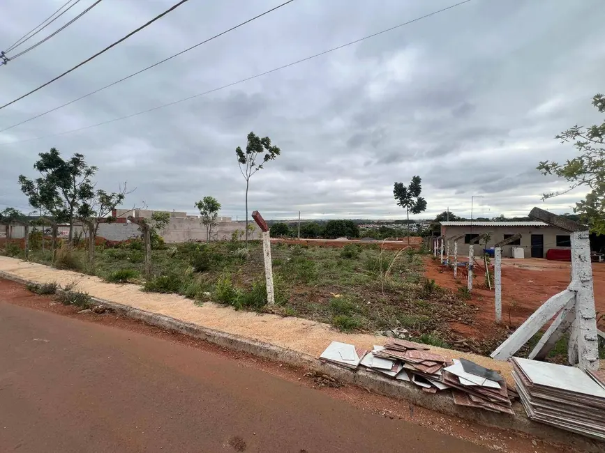 Foto 1 de Terreno / Lote à venda, 360m2 em Jardim Luzitano, Anapolis - GO