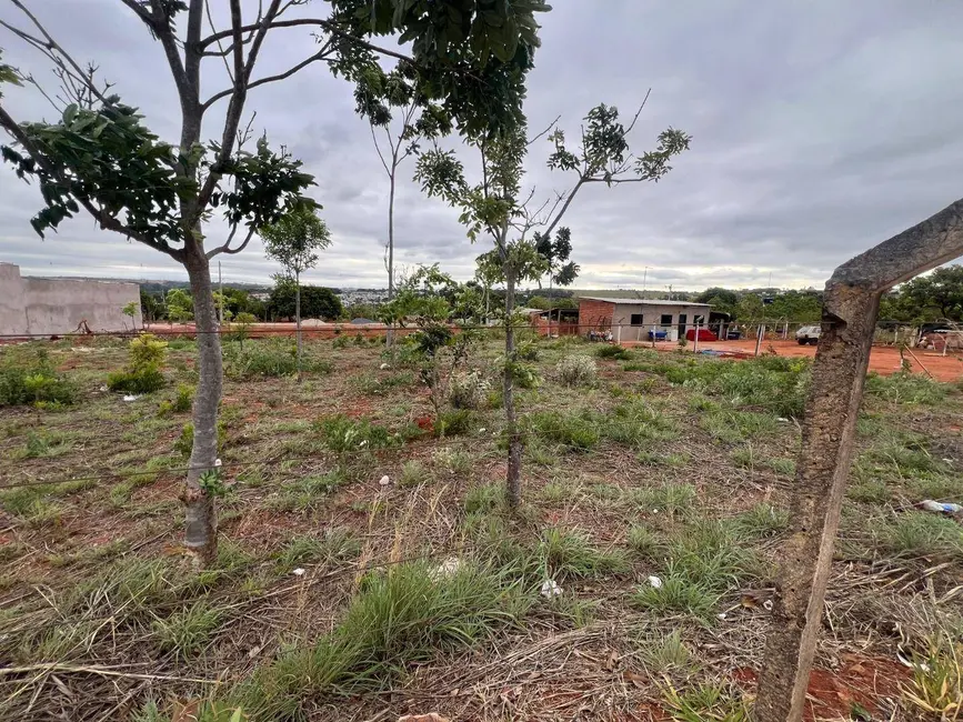 Foto 1 de Terreno / Lote à venda, 360m2 em Jardim Luzitano, Anapolis - GO