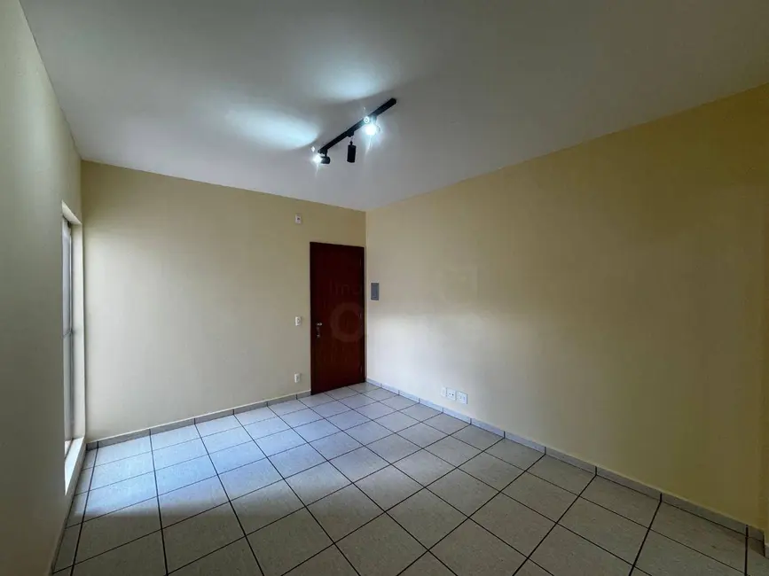 Foto 4 de Apartamento com 2 quartos para alugar, 45m2 em Jundiaí, Anapolis - GO