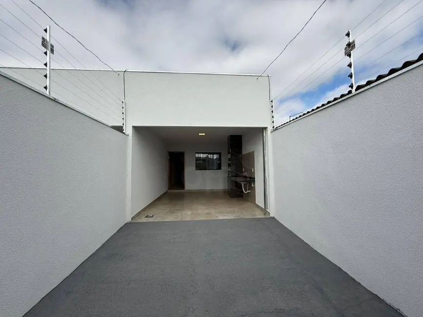 Foto 2 de Casa com 3 quartos à venda, 130m2 em Anapolis - GO