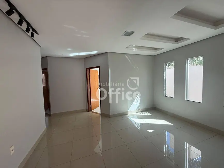 Foto 4 de Casa com 3 quartos à venda, 300m2 em Residencial Villa Bella, Anapolis - GO