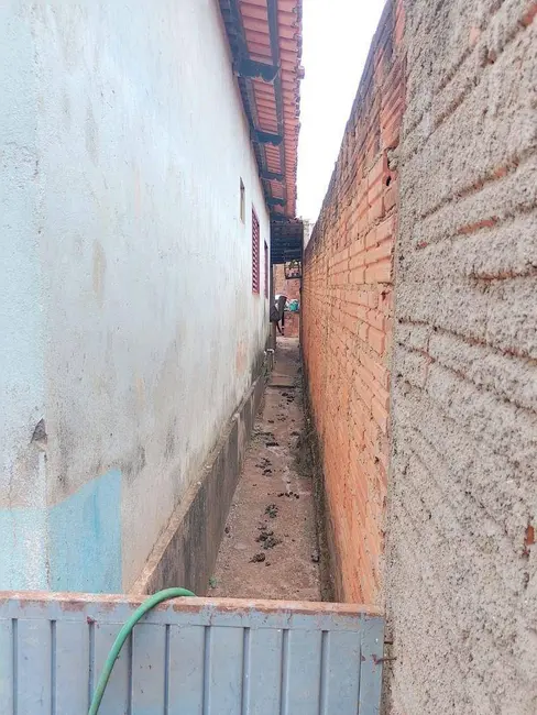 Foto 4 de Casa com 2 quartos à venda, 180m2 em Adriana Parque, Anapolis - GO