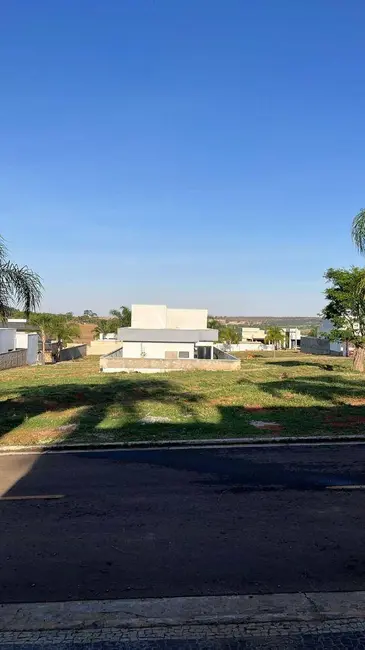 Foto 2 de Terreno / Lote à venda, 360m2 em Anapolis - GO