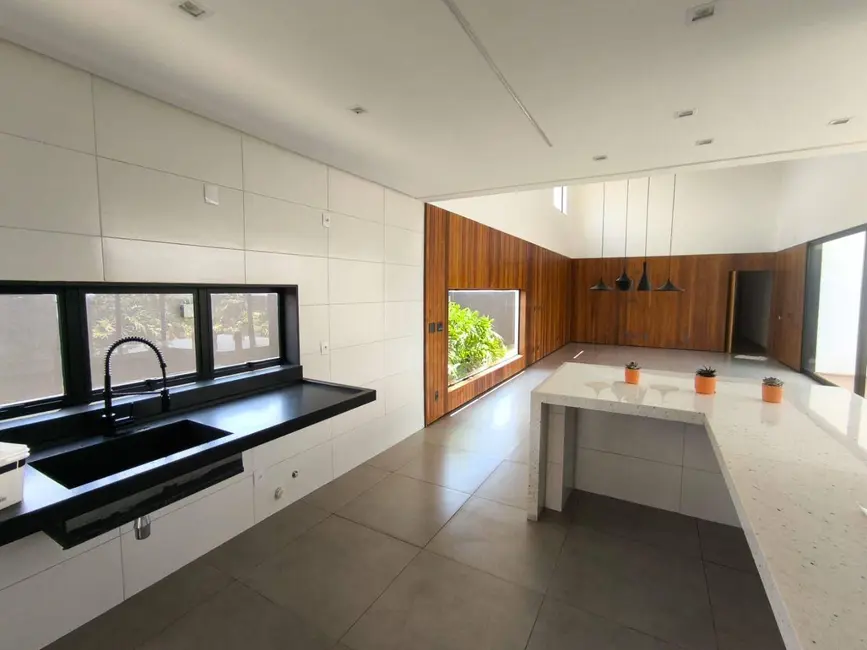 Foto 3 de Casa de Condomínio com 3 quartos à venda, 427m2 em Anapolis - GO