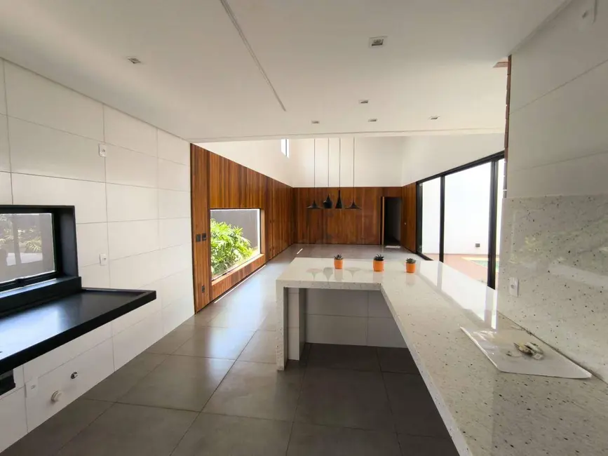 Foto 6 de Casa de Condomínio com 3 quartos à venda, 427m2 em Anapolis - GO