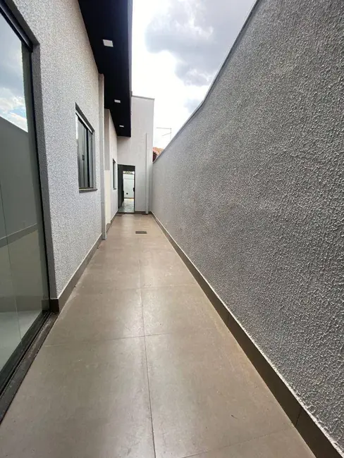 Casa com 3 quartos à venda, 150m2 em Bandeiras, Anapolis - GO - imagem 5 Foto 5 de Casa com 3 quartos à venda, 150m2 em Bandeiras, Anapolis - GO