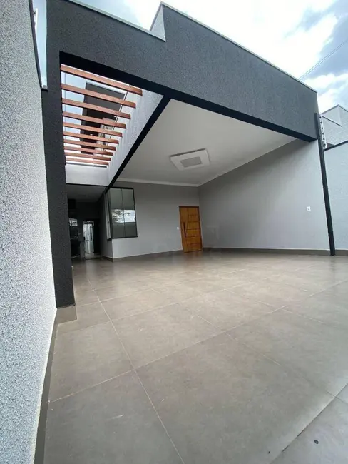 Casa com 3 quartos à venda, 150m2 em Bandeiras, Anapolis - GO - imagem 1 Foto 1 de Casa com 3 quartos à venda, 150m2 em Bandeiras, Anapolis - GO