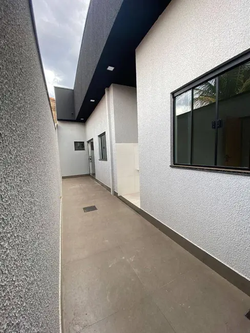 Casa com 3 quartos à venda, 150m2 em Bandeiras, Anapolis - GO - imagem 4 Foto 4 de Casa com 3 quartos à venda, 150m2 em Bandeiras, Anapolis - GO