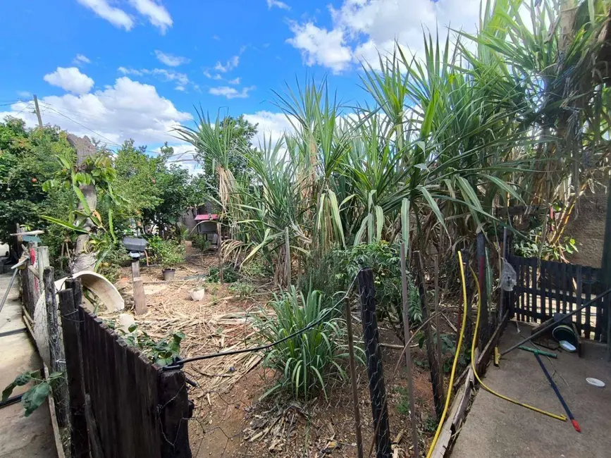 Casa com 3 quartos à venda, 400m2 em Residencial Aldeia dos Sonhos, Anapolis - GO - imagem 2 Foto 2 de Casa com 3 quartos à venda, 400m2 em Residencial Aldeia dos Sonhos, Anapolis - GO