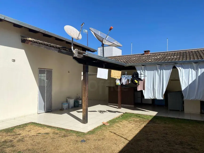 Foto 5 de Casa com 3 quartos à venda, 360m2 em Residencial Vale do Sol, Anapolis - GO