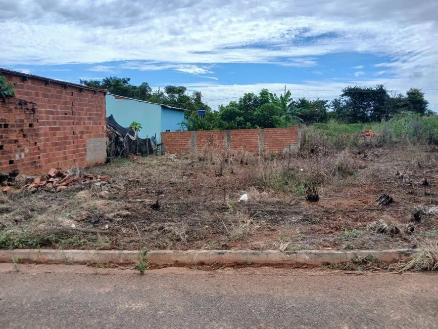 Foto 4 de Terreno / Lote à venda, 200m2 em Petrolina De Goias - GO
