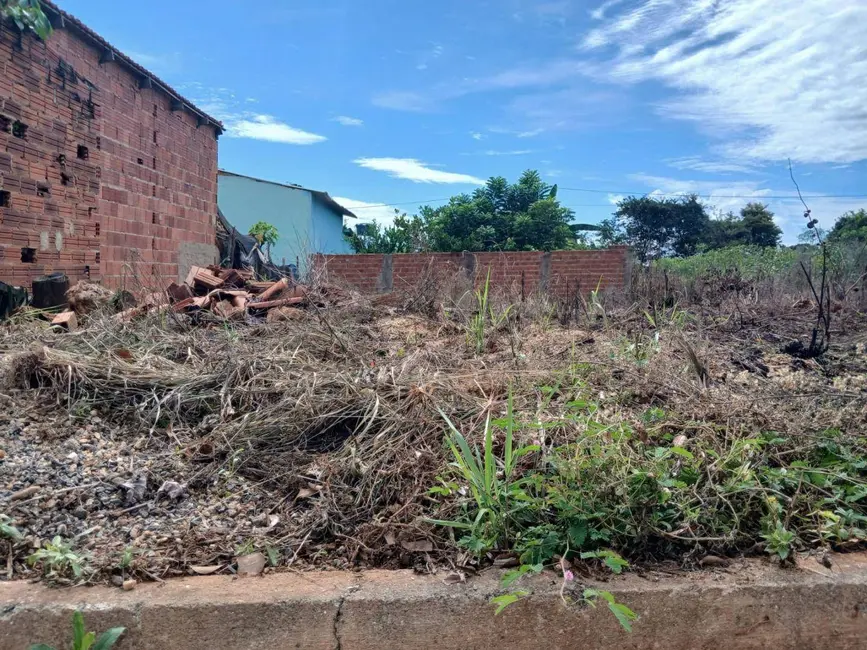 Foto 6 de Terreno / Lote à venda, 200m2 em Petrolina De Goias - GO