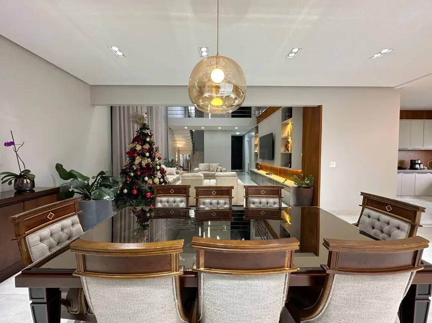 Foto 9 de Sobrado com 5 quartos à venda, 490m2 em Residencial Anaville, Anapolis - GO