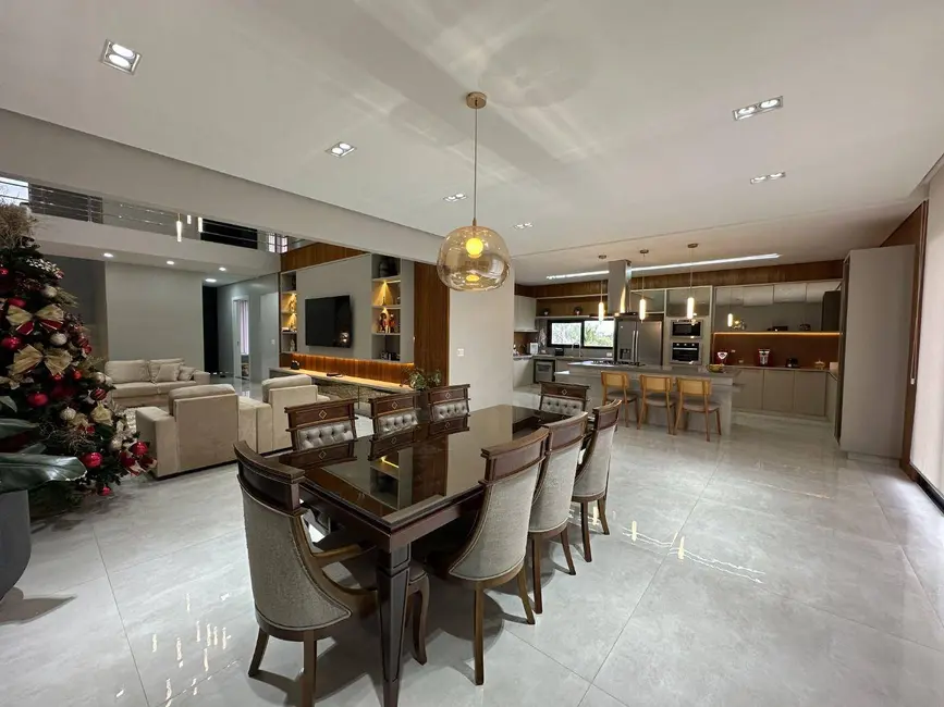 Foto 8 de Sobrado com 5 quartos à venda, 490m2 em Residencial Anaville, Anapolis - GO