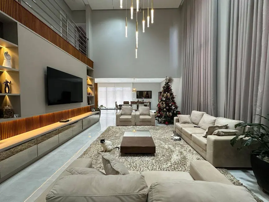 Foto 4 de Sobrado com 5 quartos à venda, 490m2 em Residencial Anaville, Anapolis - GO