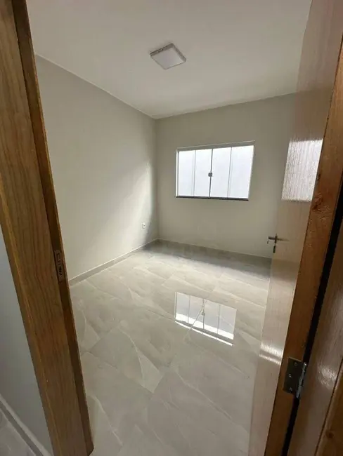 Casa com 3 quartos à venda, 150m2 em Anapolis - GO - imagem 5 Foto 5 de Casa com 3 quartos à venda, 150m2 em Anapolis - GO