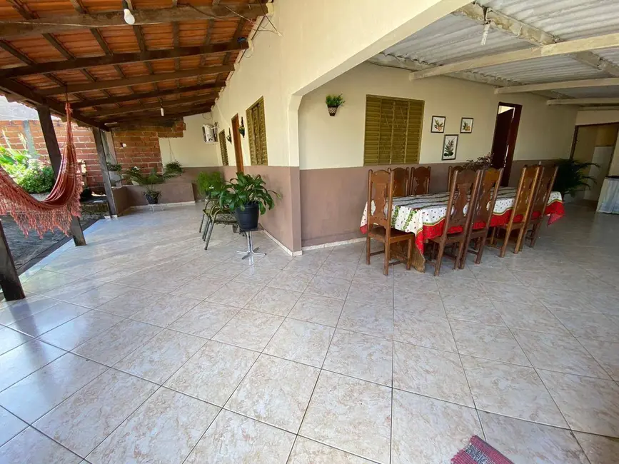 Chácara com 3 quartos à venda, 1360m2 em Jardim Progresso, Anapolis - GO - imagem 8 Foto 8 de Chácara com 3 quartos à venda, 1360m2 em Jardim Progresso, Anapolis - GO