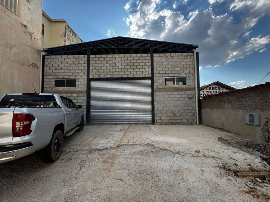Foto 1 de Armazém / Galpão para alugar, 260m2 em Anapolis - GO