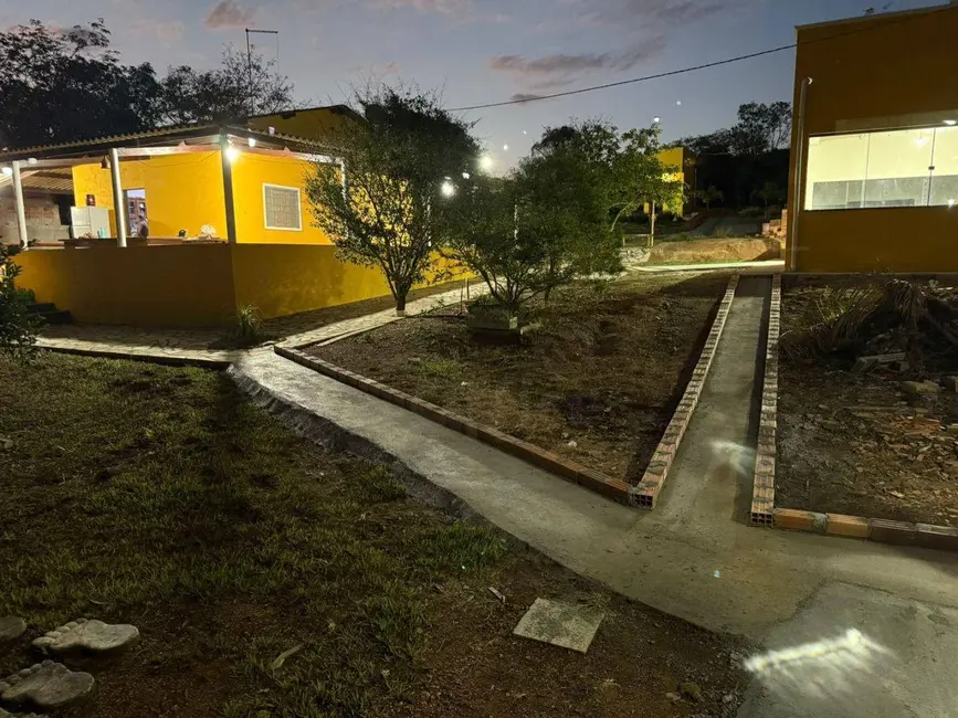 Foto 1 de Chácara com 4 quartos à venda, 9500m2 em Abadiania - GO