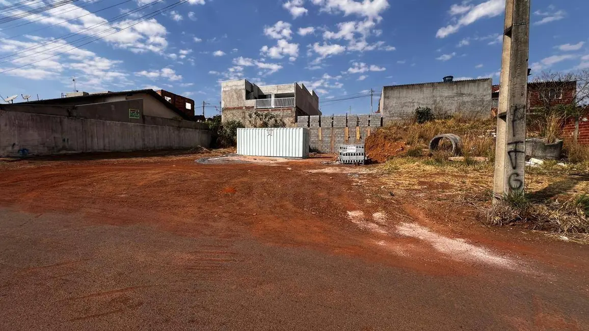 Foto 1 de Terreno / Lote à venda, 400m2 em Residencial do Trabalhador, Anapolis - GO