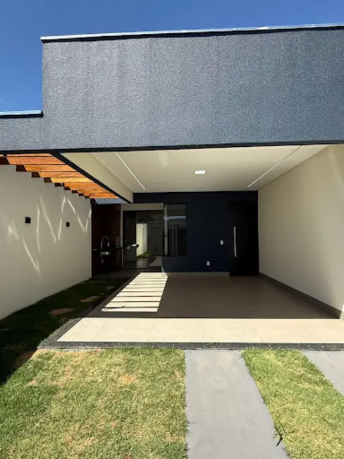 Foto 1 de Casa com 3 quartos à venda, 150m2 em Anapolis - GO