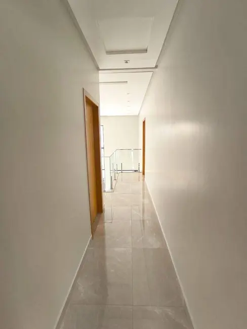 Foto 3 de Sobrado com 4 quartos à venda, 360m2 em Anapolis - GO