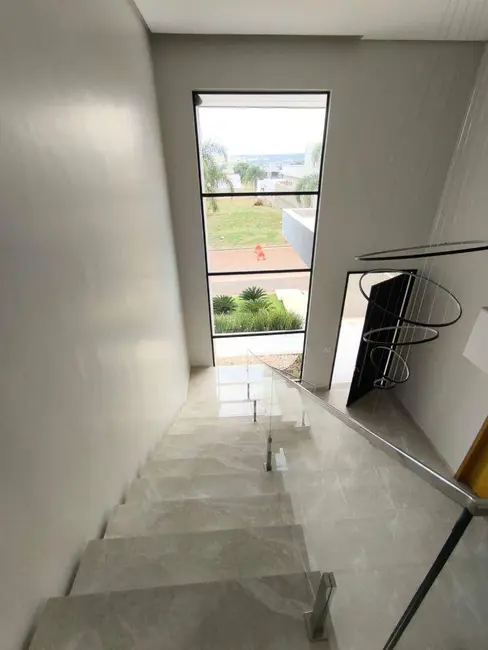 Foto 4 de Sobrado com 4 quartos à venda, 360m2 em Anapolis - GO
