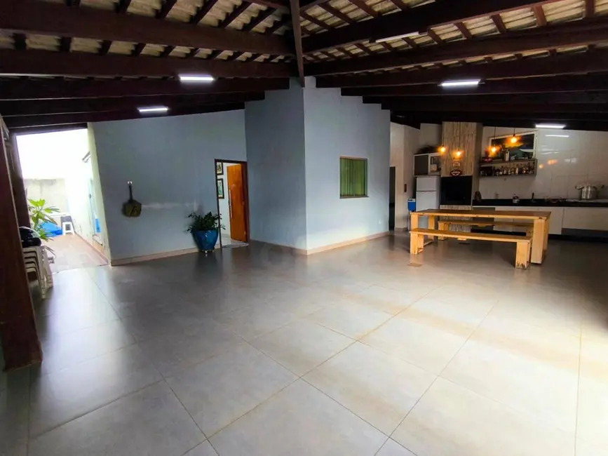 Foto 1 de Casa com 2 quartos à venda, 205m2 em Setor Summerville, Anapolis - GO