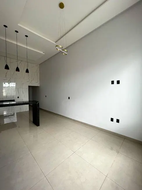 Foto 2 de Casa com 3 quartos à venda, 150m2 em Anapolis - GO