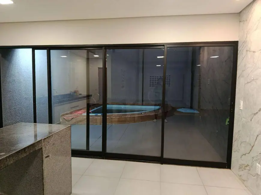 Casa com 3 quartos à venda, 250m2 em Setor Industrial Aeroporto, Anapolis - GO - imagem 3 Foto 3 de Casa com 3 quartos à venda, 250m2 em Setor Industrial Aeroporto, Anapolis - GO
