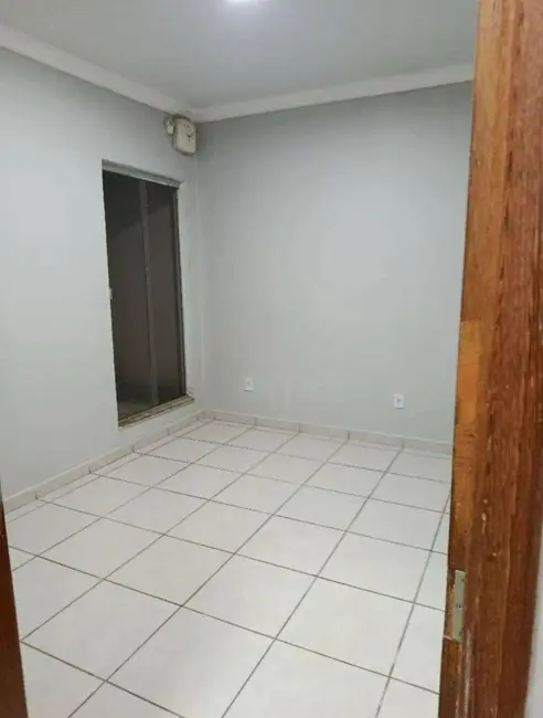 Casa com 3 quartos à venda, 250m2 em Setor Industrial Aeroporto, Anapolis - GO - imagem 5 Foto 5 de Casa com 3 quartos à venda, 250m2 em Setor Industrial Aeroporto, Anapolis - GO