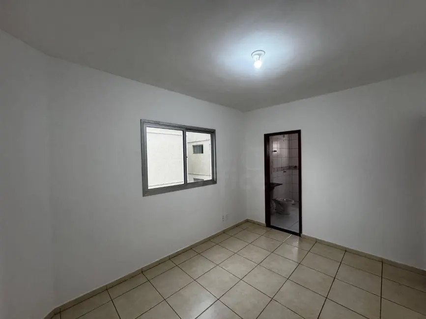 Foto 9 de Apartamento com 2 quartos para alugar, 58m2 em Vila Santa Isabel, Anapolis - GO